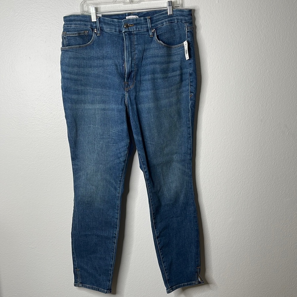 NWT Good American Good Waist Mini Split hem
